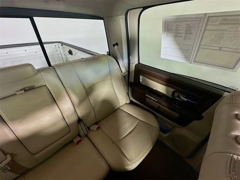 Used 2017 RAM 2500 Laramie image 14