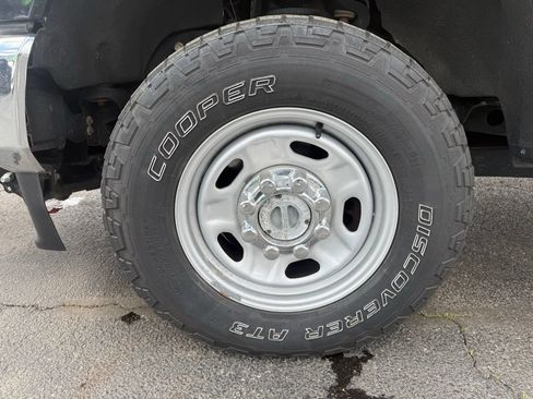 Used 2020 Ford F250 XL w/ Power Equipment Group AWD/4WD image 16