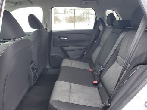 Used 2025 Nissan Rogue SV image 25