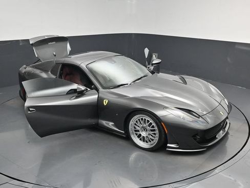 Used 2023 Ferrari 812 GTS RWD image 19