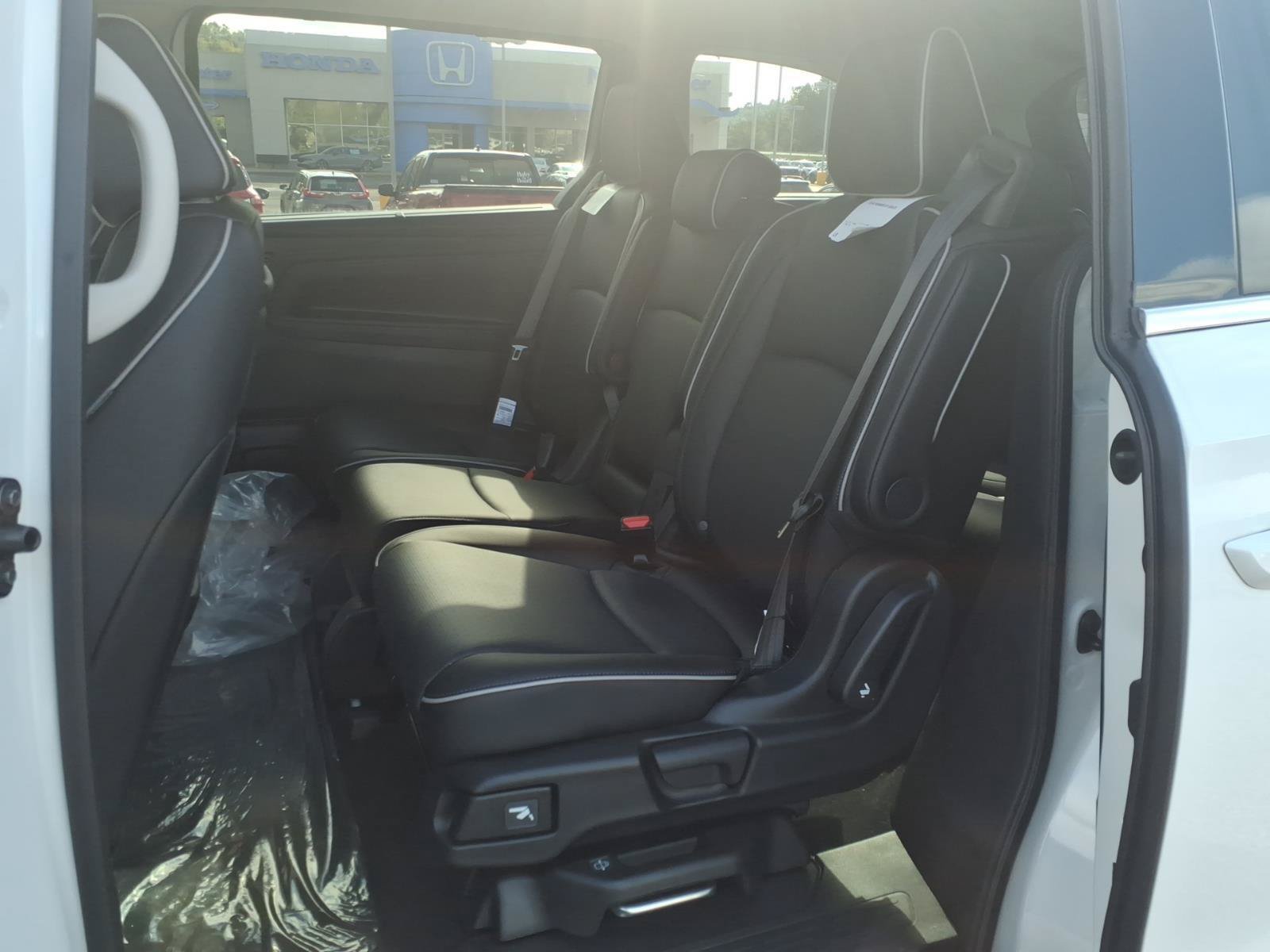 New 2026 Honda Odyssey Elite image 9