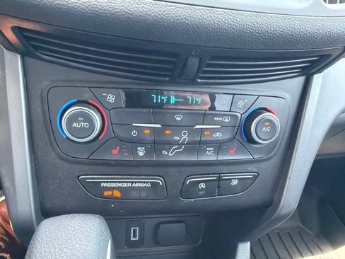Used 2018 Ford Escape SE w/ SE Sync 3 Package AWD/4WD image 22