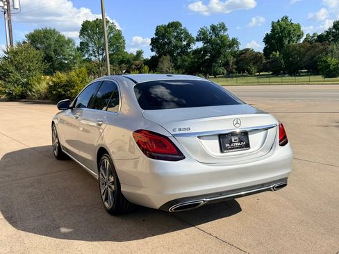 Used 2019 Mercedes-Benz C 300 Sedan image 3