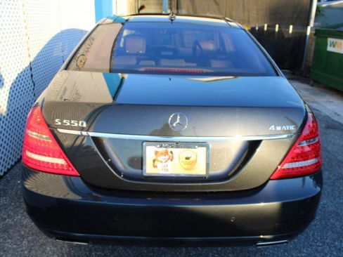 Used 2013 Mercedes-Benz S 550 4MATIC image 6