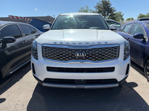 Used 2020 Kia Telluride LX FWD image 2