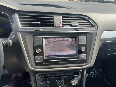 Used 2023 Volkswagen Tiguan S image 14
