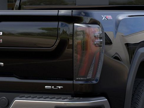 New 2026 GMC Sierra 2500 SLT w/ SLT Convenience Package image 36