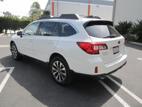 Used 2017 Subaru Outback 2.5i Limited image 5