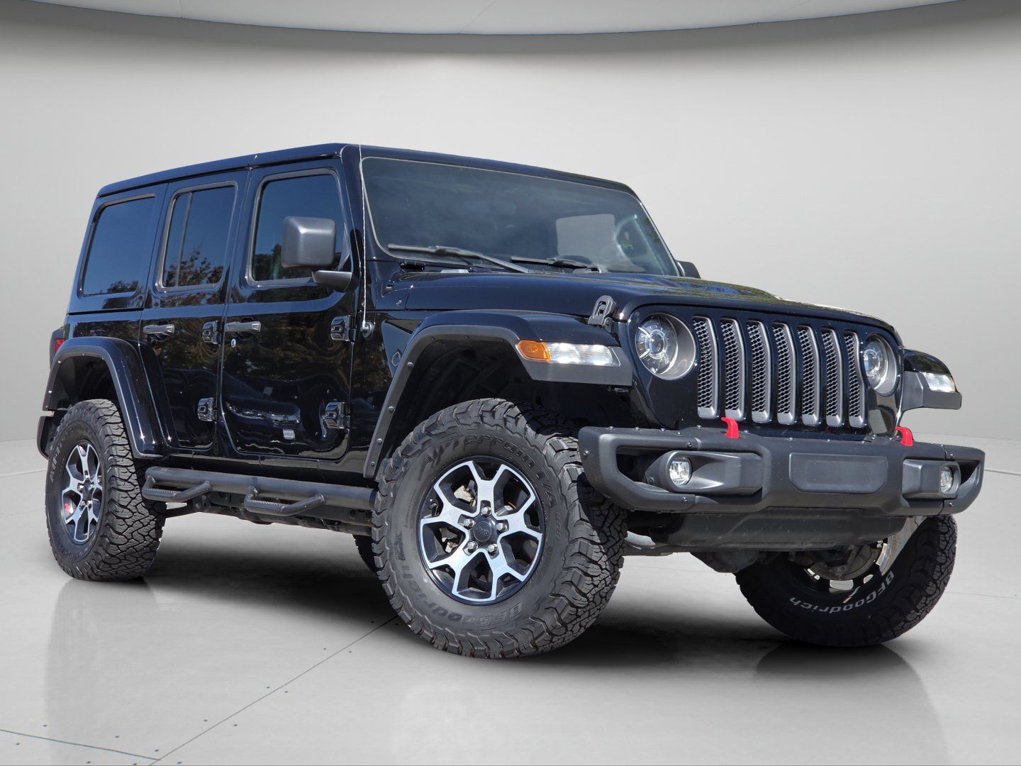Used 2022 Jeep Wrangler Unlimited Rubicon w/ Cold Weather Group AWD/4WD image 2