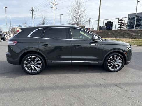 Used 2022 Lincoln Nautilus Reserve w/ Equipment Group 201A image 10