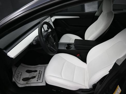 Used 2023 Tesla Model 3 Standard Range RWD image 21