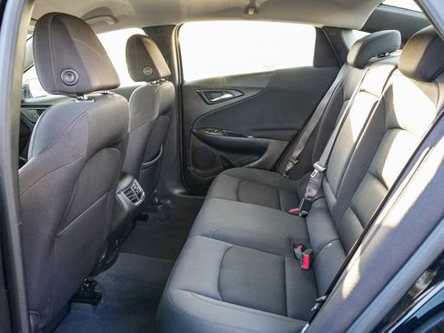 Used 2023 Chevrolet Malibu LT FWD image 17