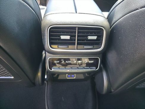 Used 2025 Mercedes-Benz GLS 450 4MATIC image 37