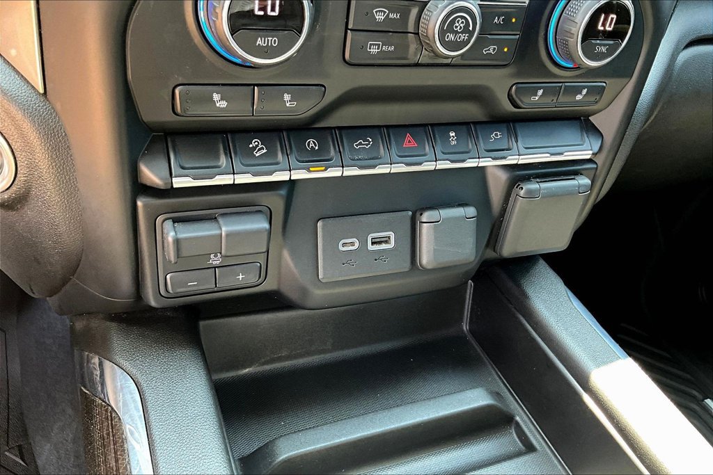 Used 2021 Chevrolet Silverado 1500 RST AWD/4WD image 17