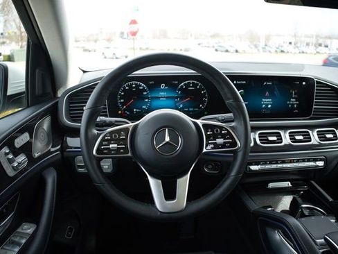 Certified 2023 Mercedes-Benz GLS 450 4MATIC image 18