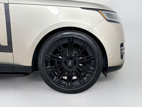 Used 2024 Land Rover Range Rover Long Wheelbase Autobiography AWD/4WD image 28