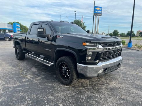 Used 2021 Chevrolet Silverado 2500 LT w/ All Star Edition AWD/4WD image 2