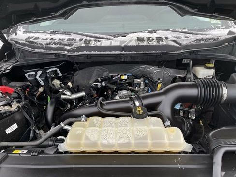 Used 2022 Ford F150 XLT w/ Equipment Group 302A High image 11