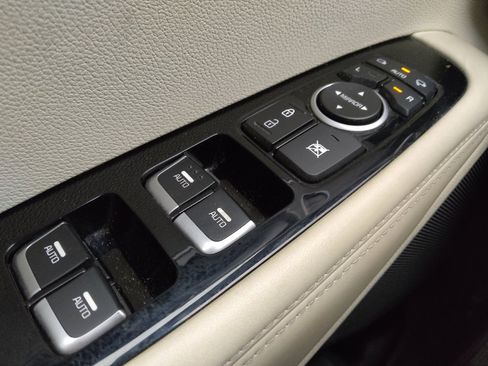 Used 2017 Kia Sorento SX AWD/4WD image 27