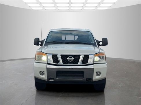 Used 2013 Nissan Titan SV image 2