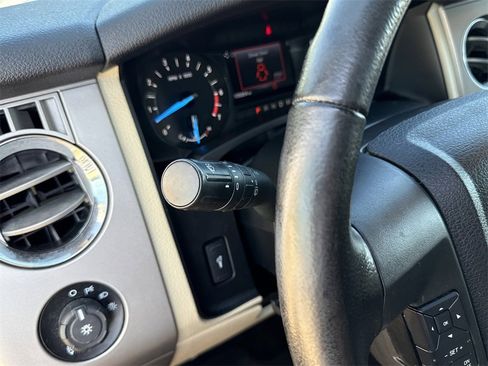 Used 2016 Ford Expedition XLT w/ Equipment Group 201A image 21