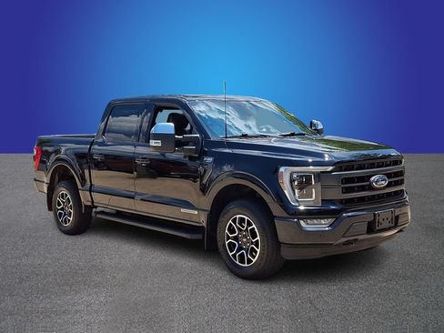 Used 2022 Ford F150 Lariat w/ Equipment Group 502A High AWD/4WD image 3