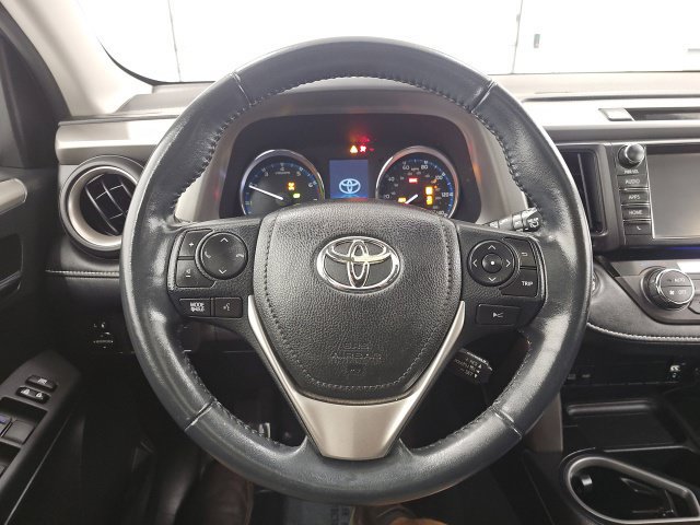 Used 2016 Toyota RAV4 XLE w/ Convenience Package AWD/4WD image 18