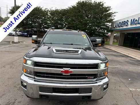 Used 2019 Chevrolet Silverado 2500 LTZ w/ Duramax Plus Package AWD/4WD image 9