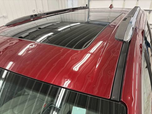 Used 2018 Chrysler Pacifica Limited FWD image 30