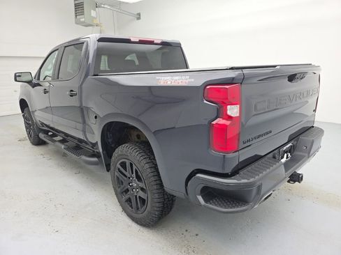 Used 2024 Chevrolet Silverado 1500 LT Trail Boss w/ LPO, Dark Essentials Package AWD/4WD image 9