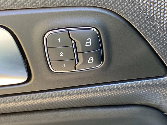 Used 2025 Ford Mustang GT Premium RWD image 13