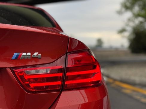 Used 2015 BMW M4 Coupe RWD image 5