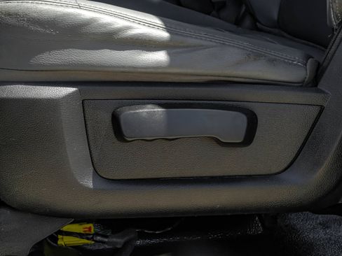 Used 2016 RAM 2500 Tradesman w/ Chrome Appearance Group AWD/4WD image 38