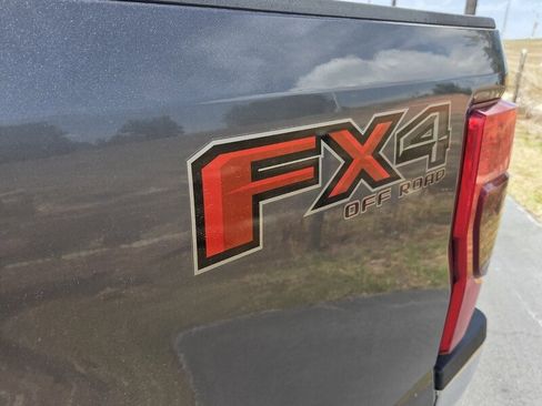 Used 2021 Ford F250 Lariat w/ Lariat Ultimate Package AWD/4WD image 8
