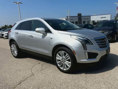 Used 2019 Cadillac XT5 Premium Luxury image 2