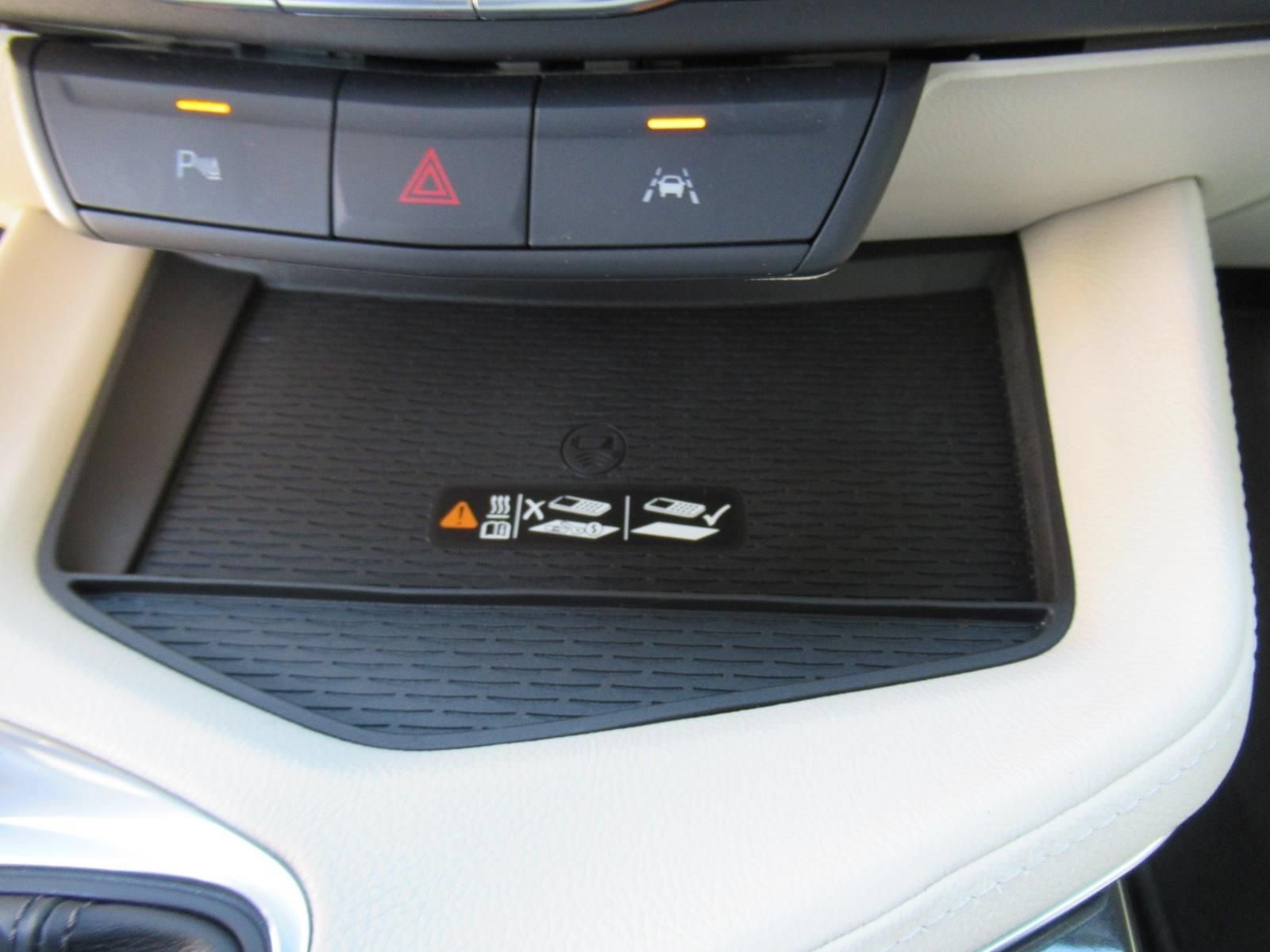 Used 2023 Cadillac CT4 Luxury w/ Sun And Sound Package RWD image 29