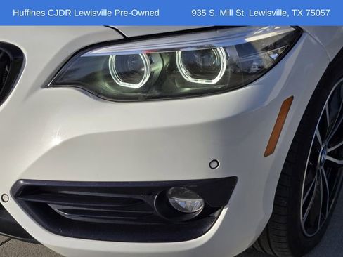 Used 2020 BMW 230i Convertible w/ Convenience Package image 9