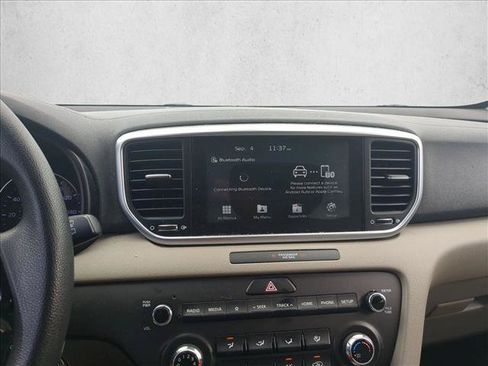 Used 2020 Kia Sportage LX FWD image 12