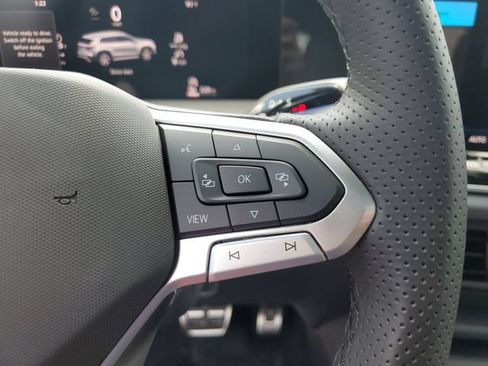 New 2026 Volkswagen Tiguan SE R-Line FWD image 27