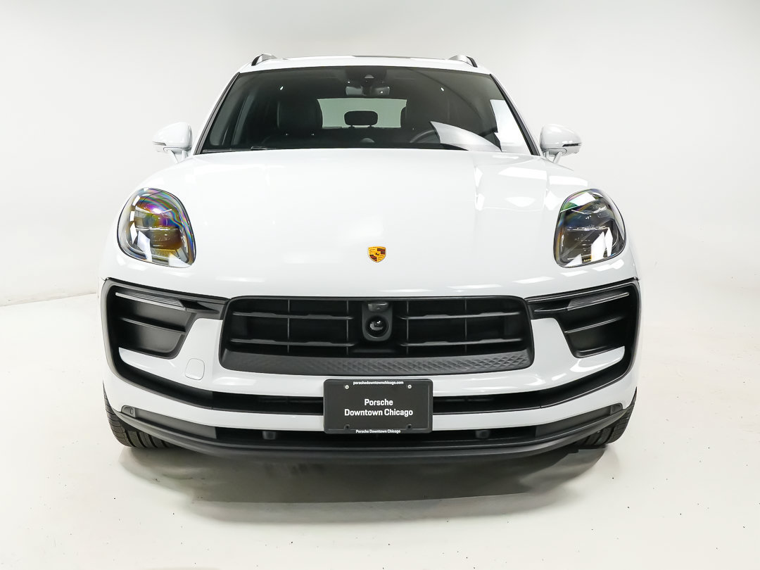 Certified 2024 Porsche Macan AWD/4WD image 6