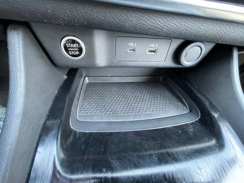 Used 2021 Nissan Rogue SV AWD/4WD image 18