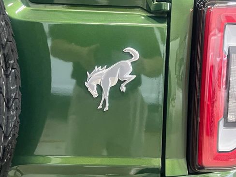 Used 2024 Ford Bronco Outer Banks image 11