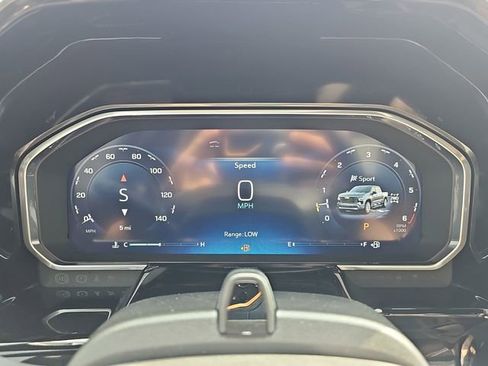 New 2026 Chevrolet Silverado 1500 High Country w/ Technology Package AWD/4WD image 11