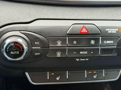 Used 2018 Kia Sorento EX image 32