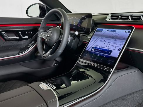 New 2025 Mercedes-Benz S 580 4MATIC Sedan image 15