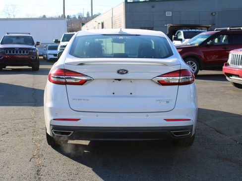 Used 2019 Ford Fusion Titanium image 8