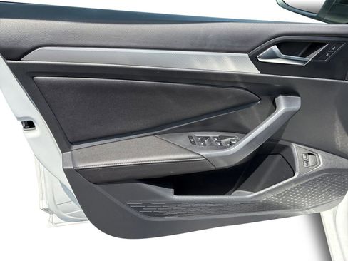 Certified 2024 Volkswagen Jetta Sport FWD image 23