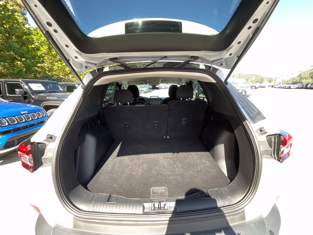 Used 2025 Ford Escape Active AWD/4WD image 26