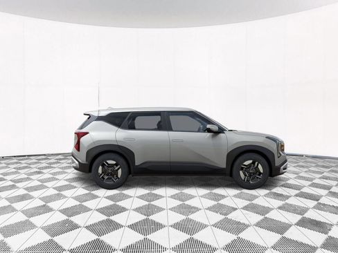 New 2027 Kia Seltos LX AWD/4WD image 9