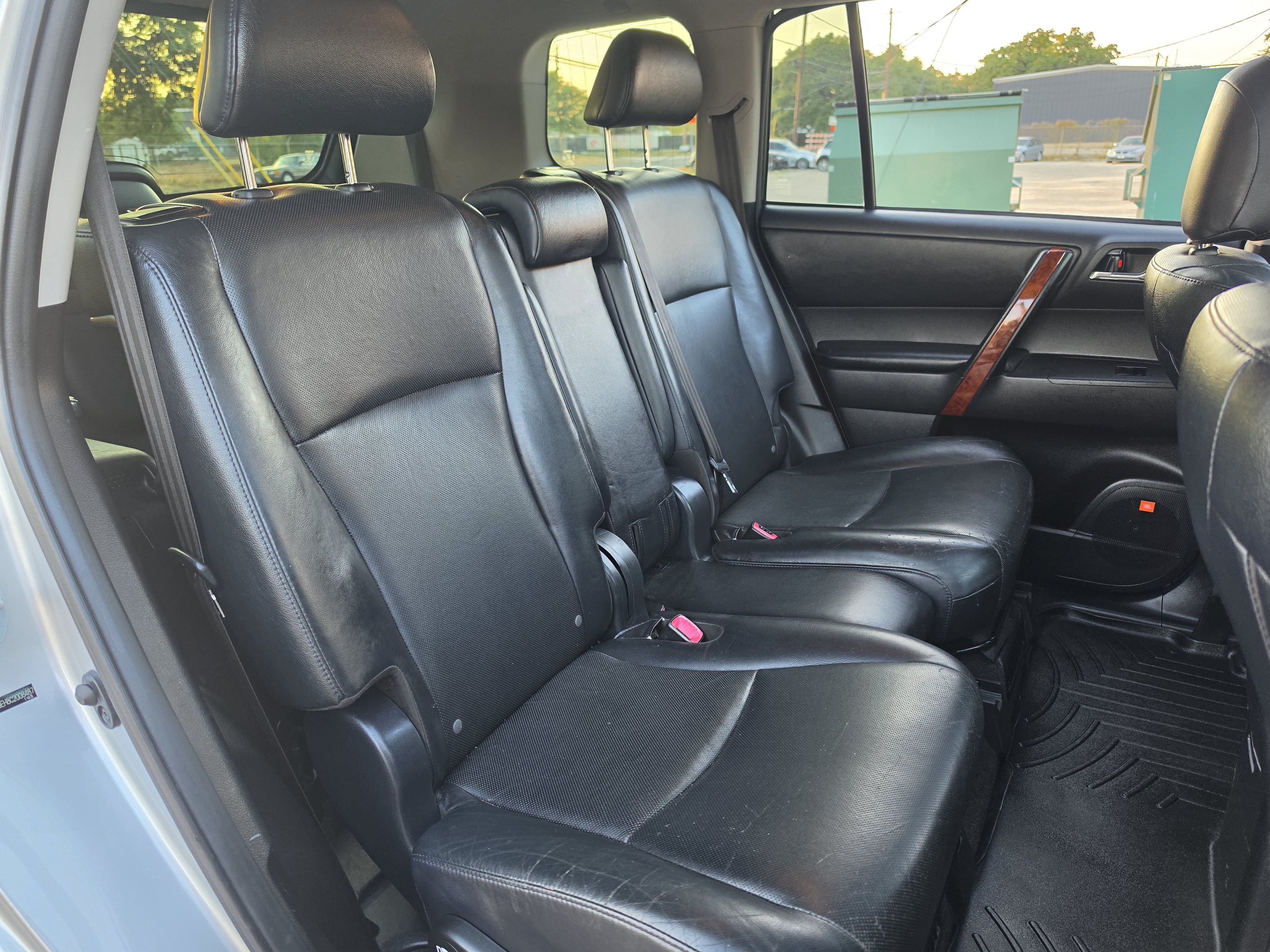 Used 2012 Toyota Highlander Limited AWD/4WD image 21